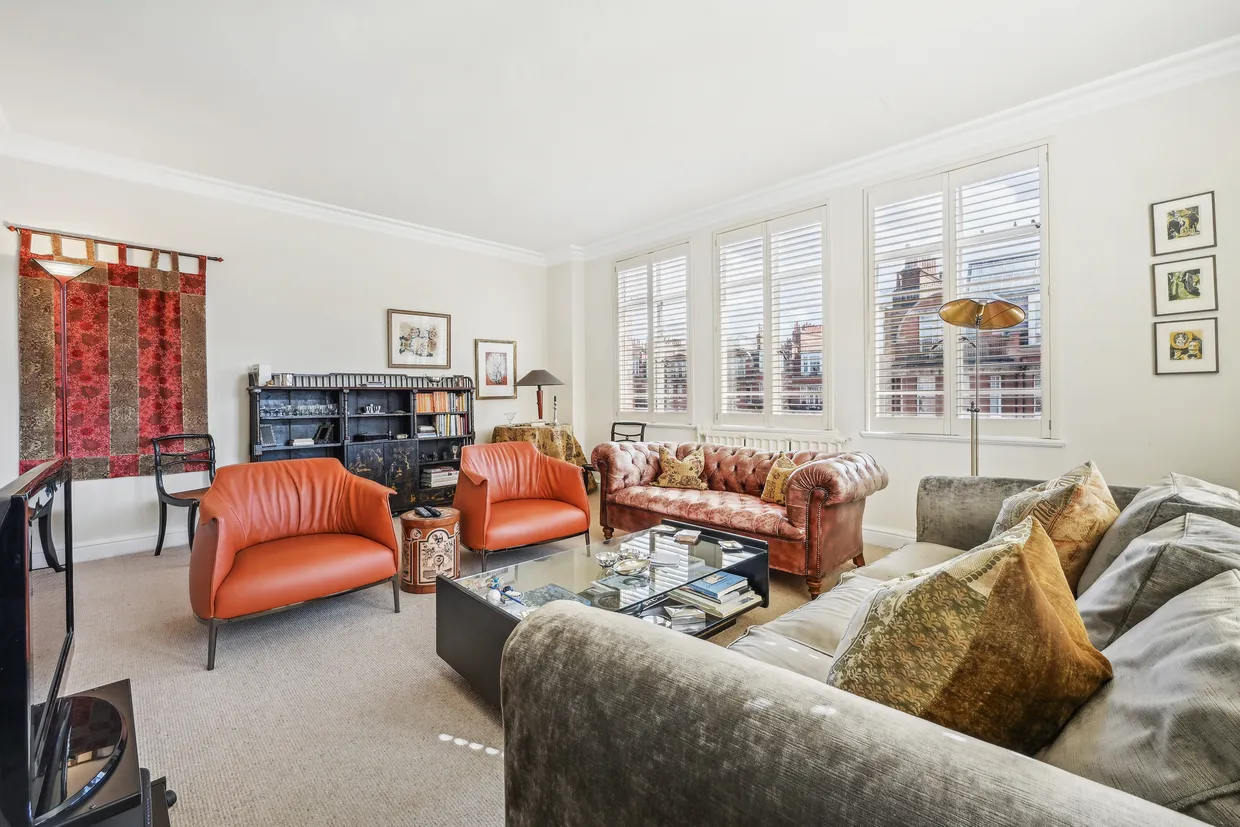 Oakwood Court, London, W14 photo 3