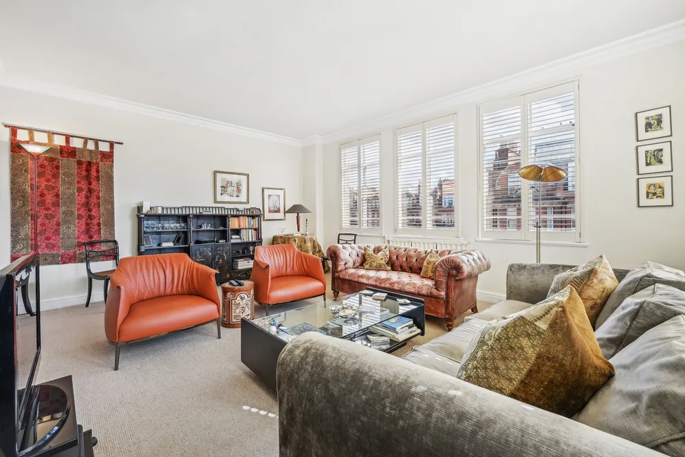 Oakwood Court, London, W14 photo 3