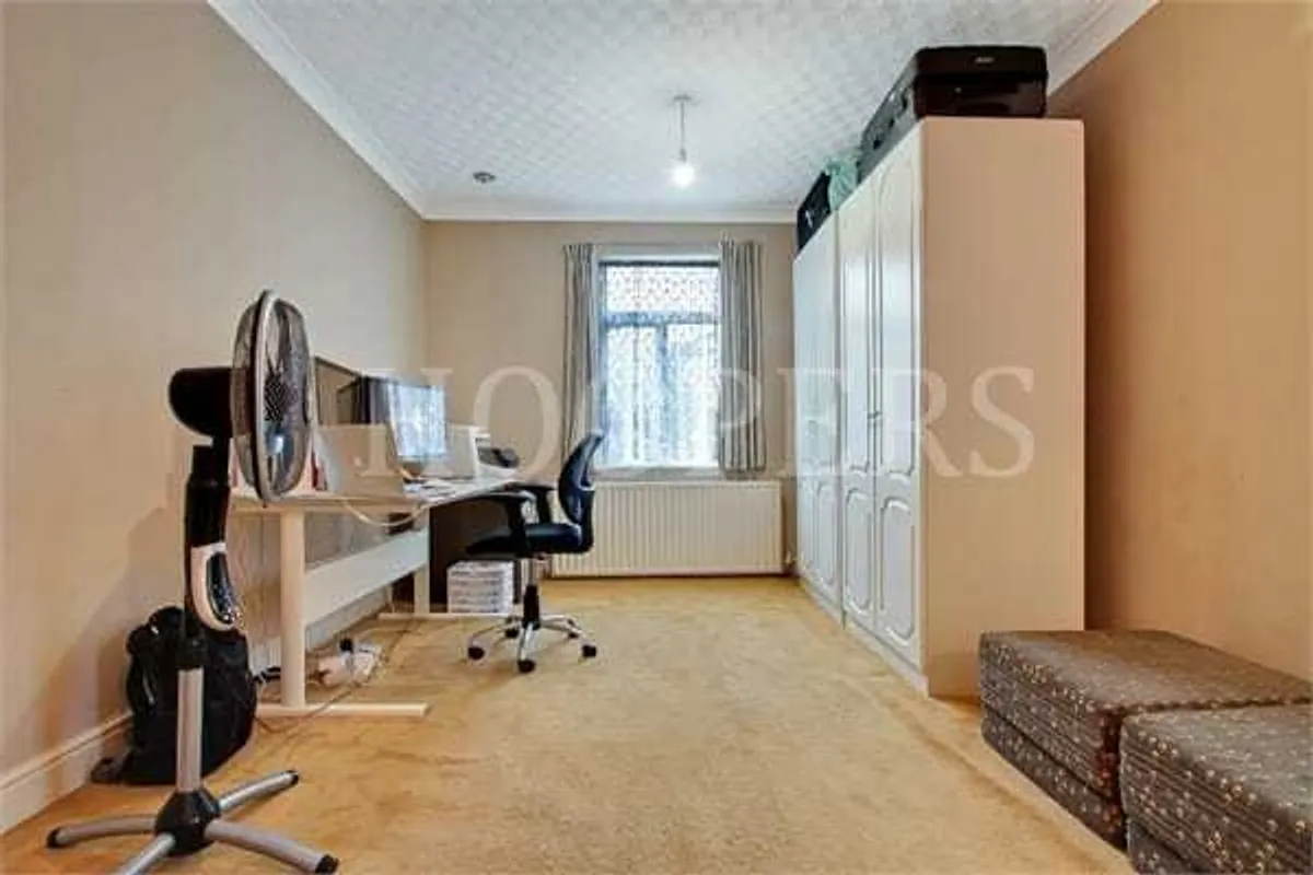 Prout Grove, London, NW10