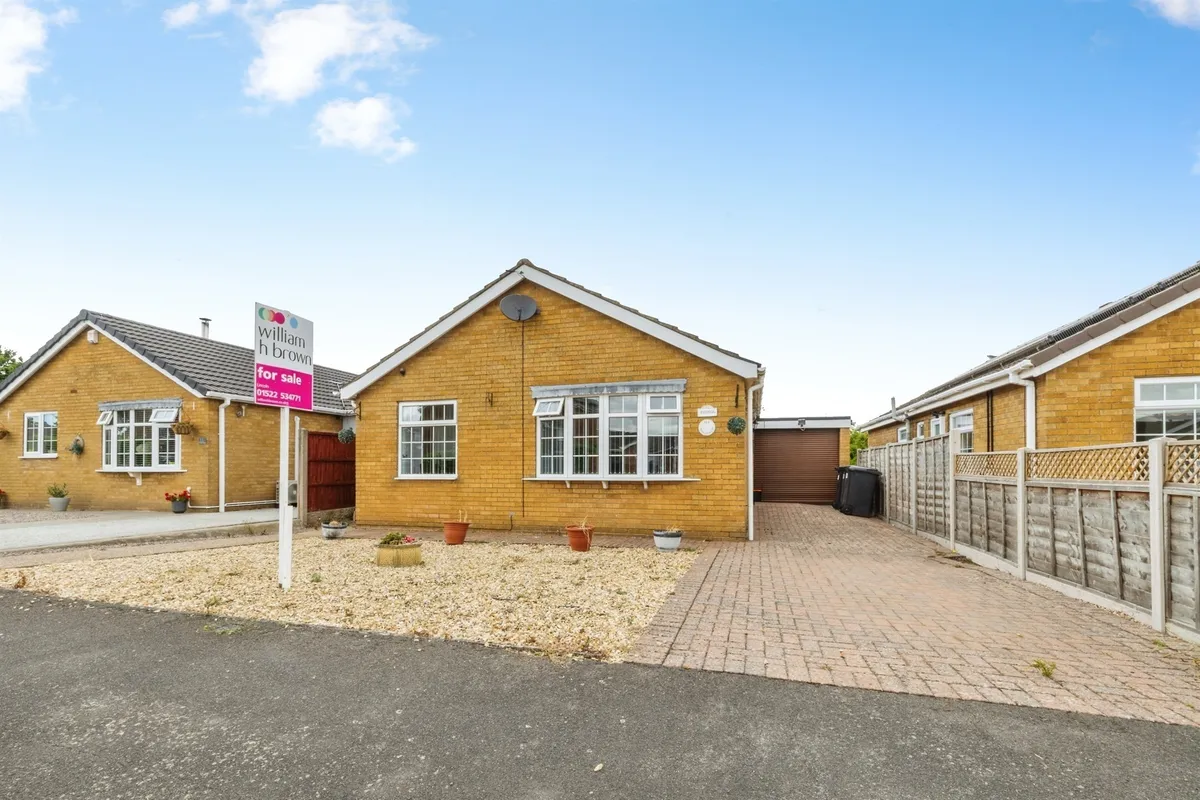 Earlsfield, Branston, LINCOLN