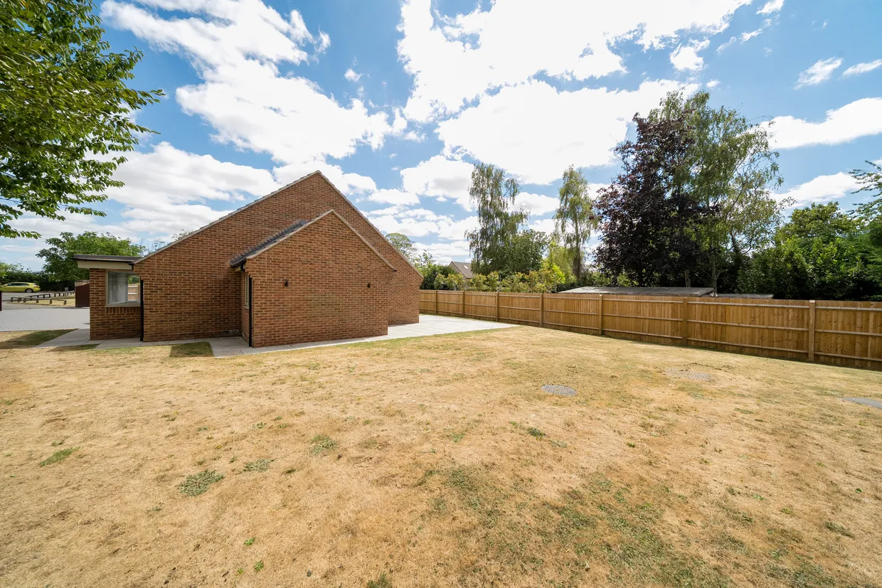 Townend Close, Croughton, NN13 photo 16
