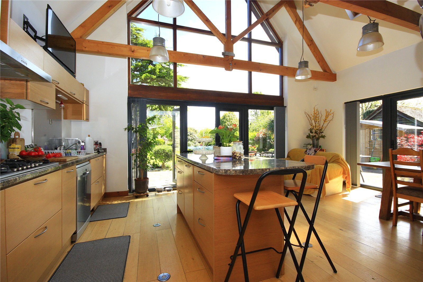 Langstone Road, Langstone, Havant, Hampshire, PO9 Image 4