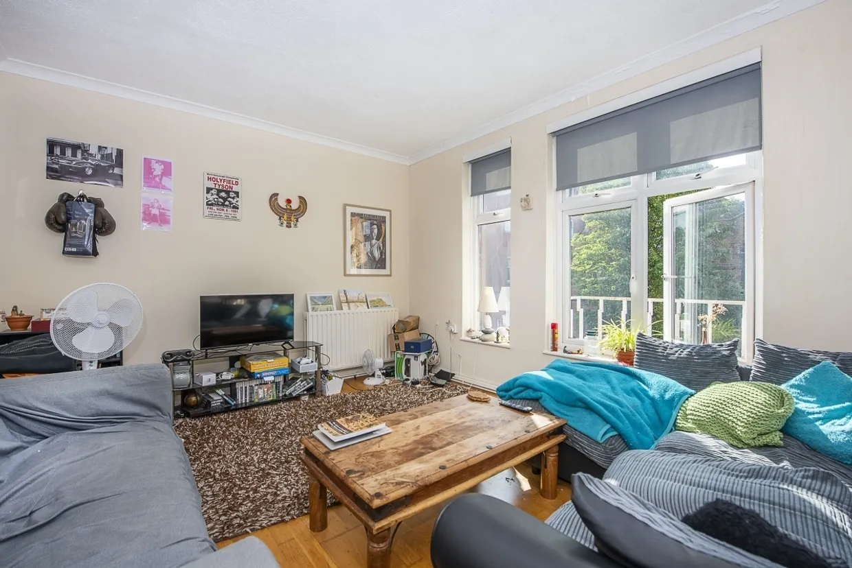 Roehampton High Street, SW15 photo 2