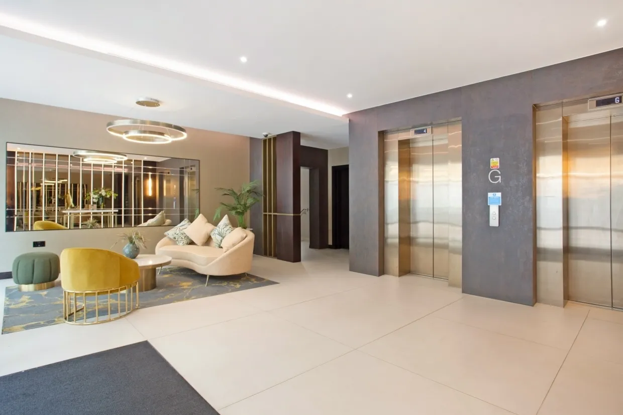 Lockgate Road London SW6 photo 4