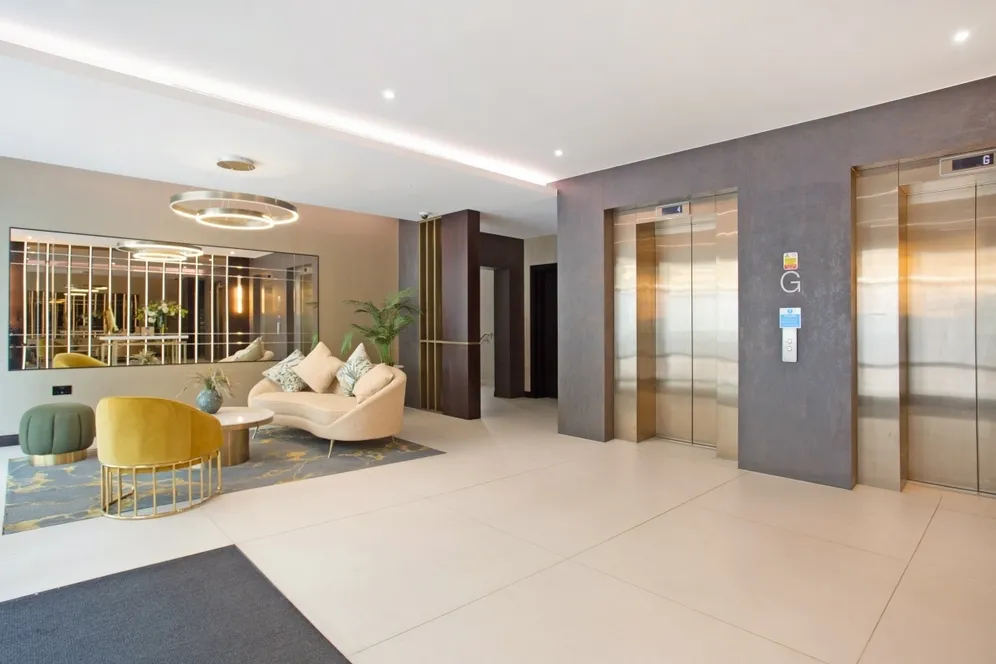 Lockgate Road London SW6 photo 4