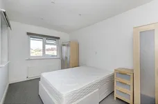 Ferndale Road London SW4 photo 9