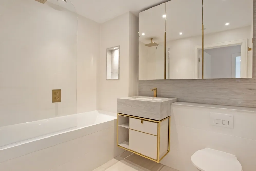 Lockgate Road London SW6 photo 8