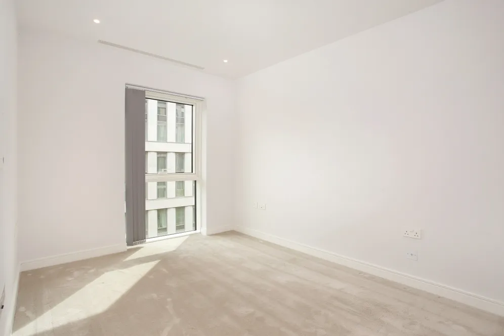 Lockgate Road London SW6 photo 12