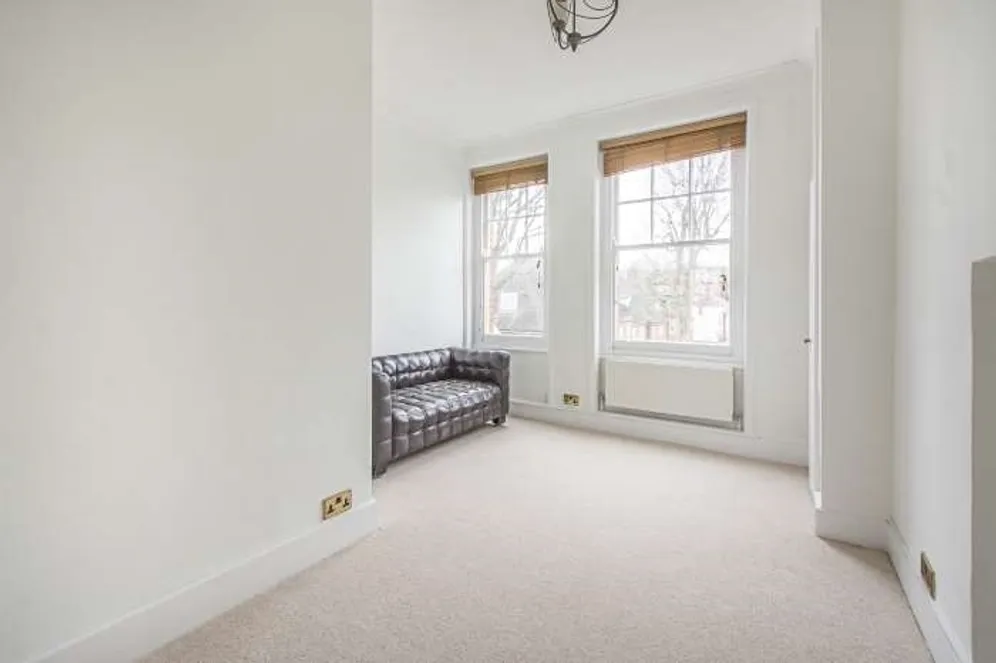 10 Ornan Road Belsize Park NW3 photo 4