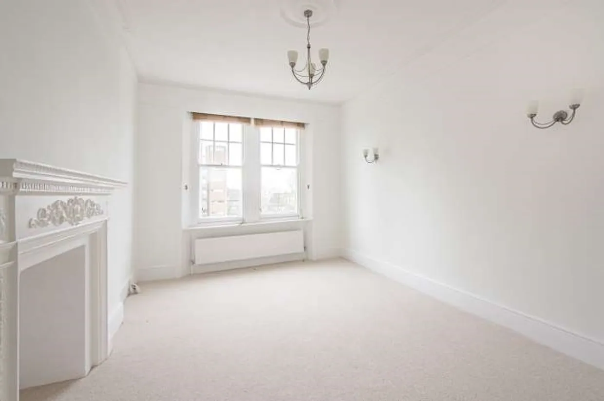 10 Ornan Road Belsize Park NW3 photo 5