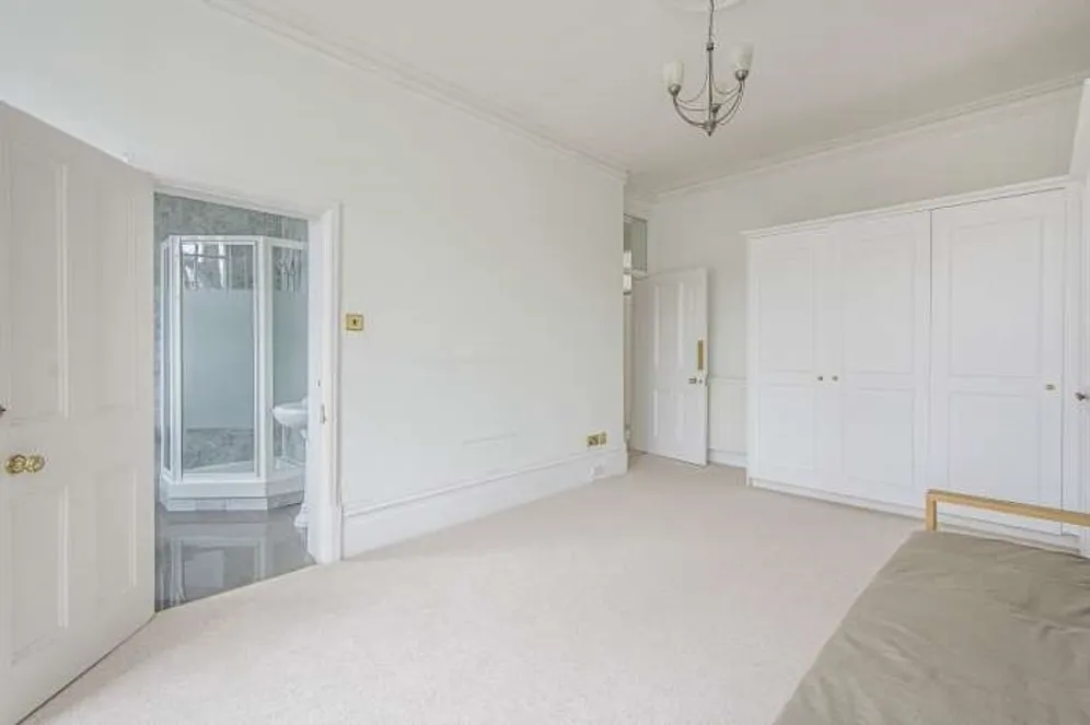 10 Ornan Road Belsize Park NW3 photo 10