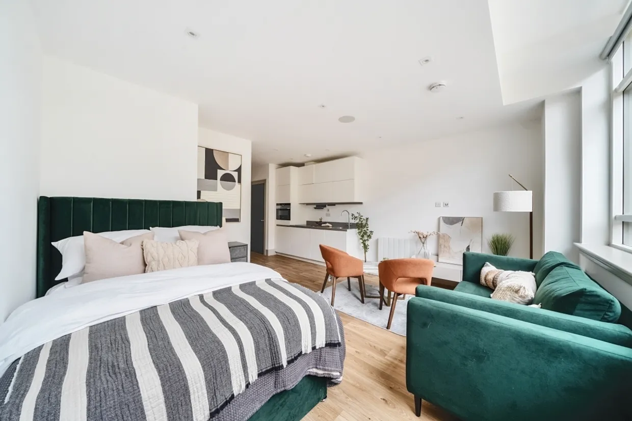 Lawrence Road London N15 photo 13