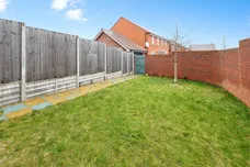 Alfred Way, Buckingham
