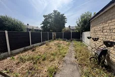 Lightcliffe Road, HUDDERSFIELD