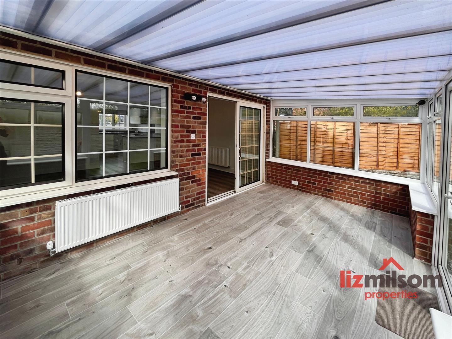 Old Hall Gardens, Church Gresley, Swadlincote Image 10