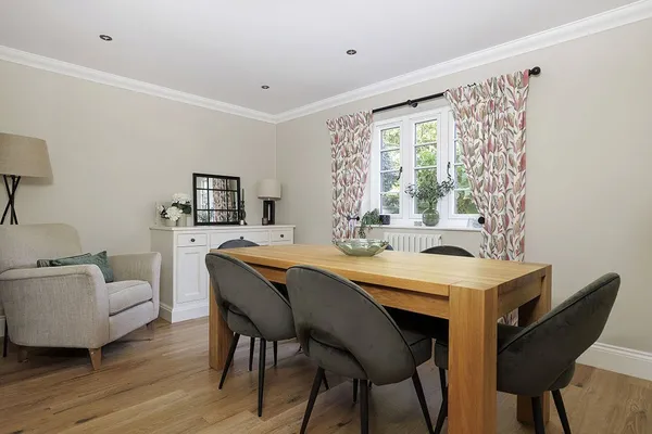 Julianas Court, Northwick Park, GL56 photo 6