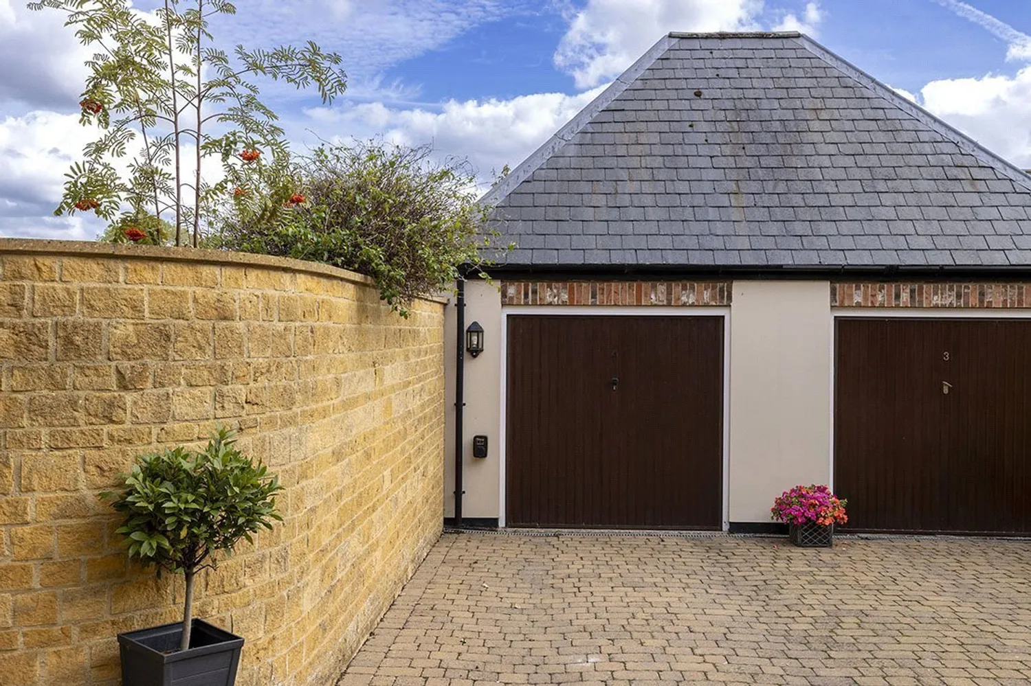 Julianas Court, Northwick Park, GL56 photo 11
