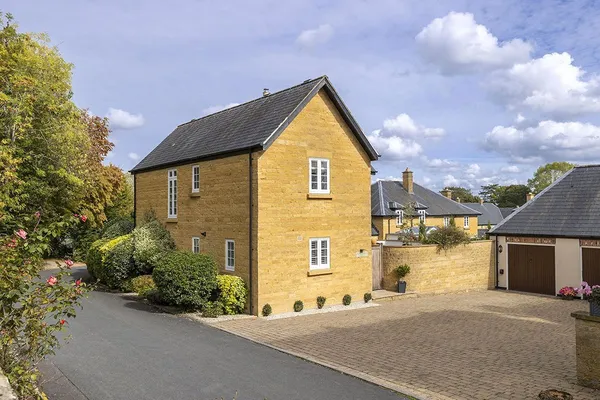 Julianas Court, Northwick Park, GL56 photo 14