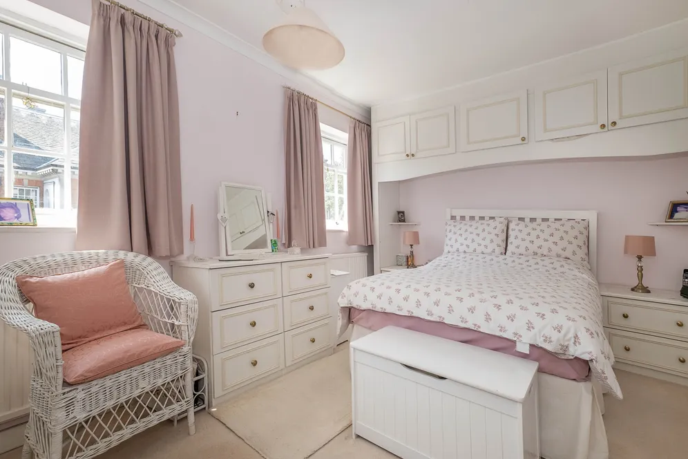 Pine Grove, London, SW19 photo 9