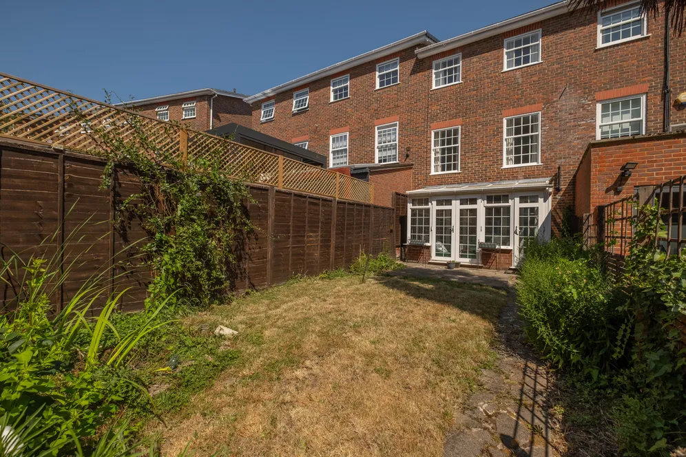 Pine Grove, London, SW19 photo 10