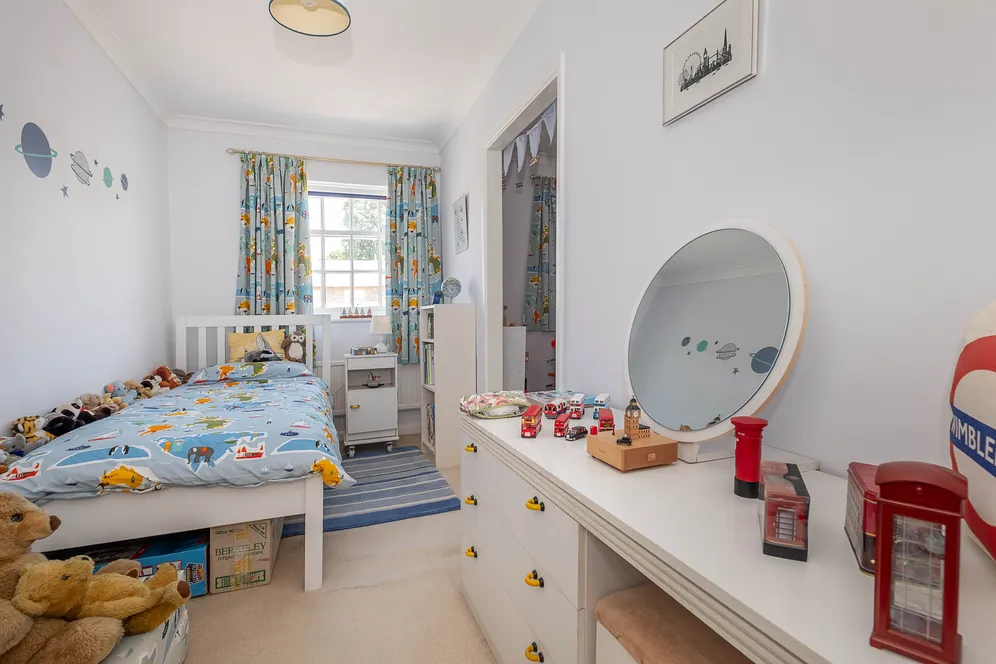 Pine Grove, London, SW19 photo 13