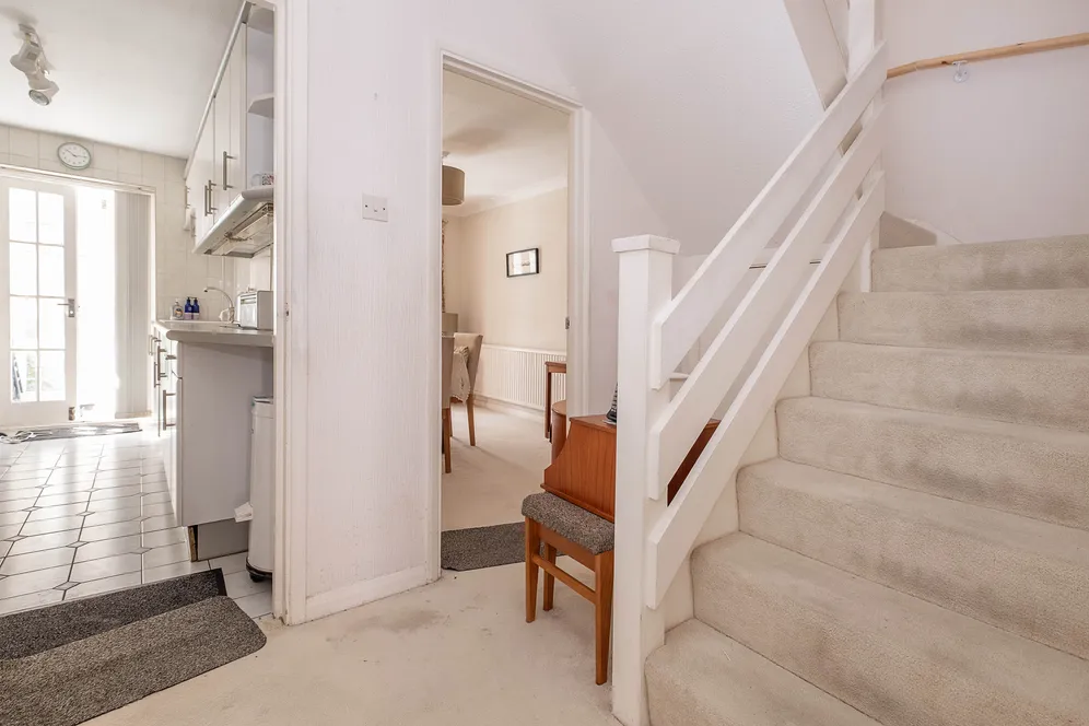 Pine Grove, London, SW19 photo 17