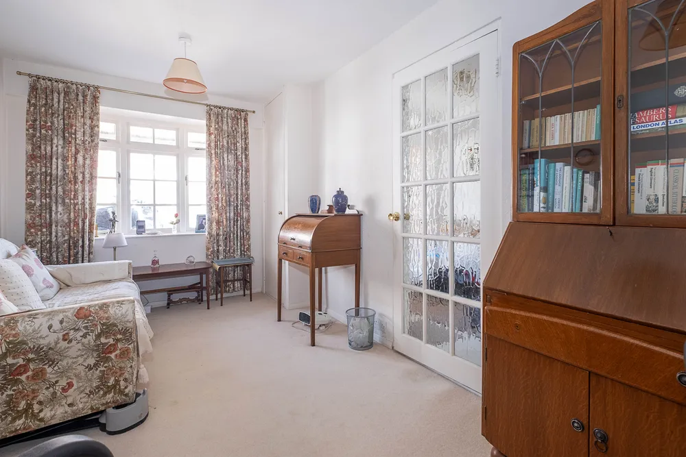 Pine Grove, London, SW19