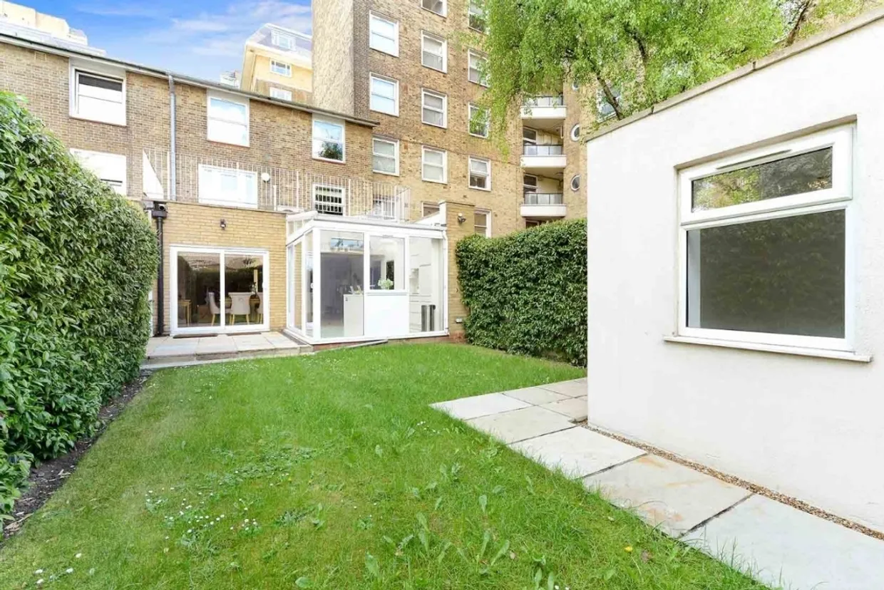 Court Close, St Johns Wood Park St Johns Wood NW8 photo 2