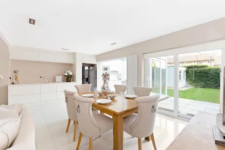 Court Close, St Johns Wood Park St Johns Wood NW8
