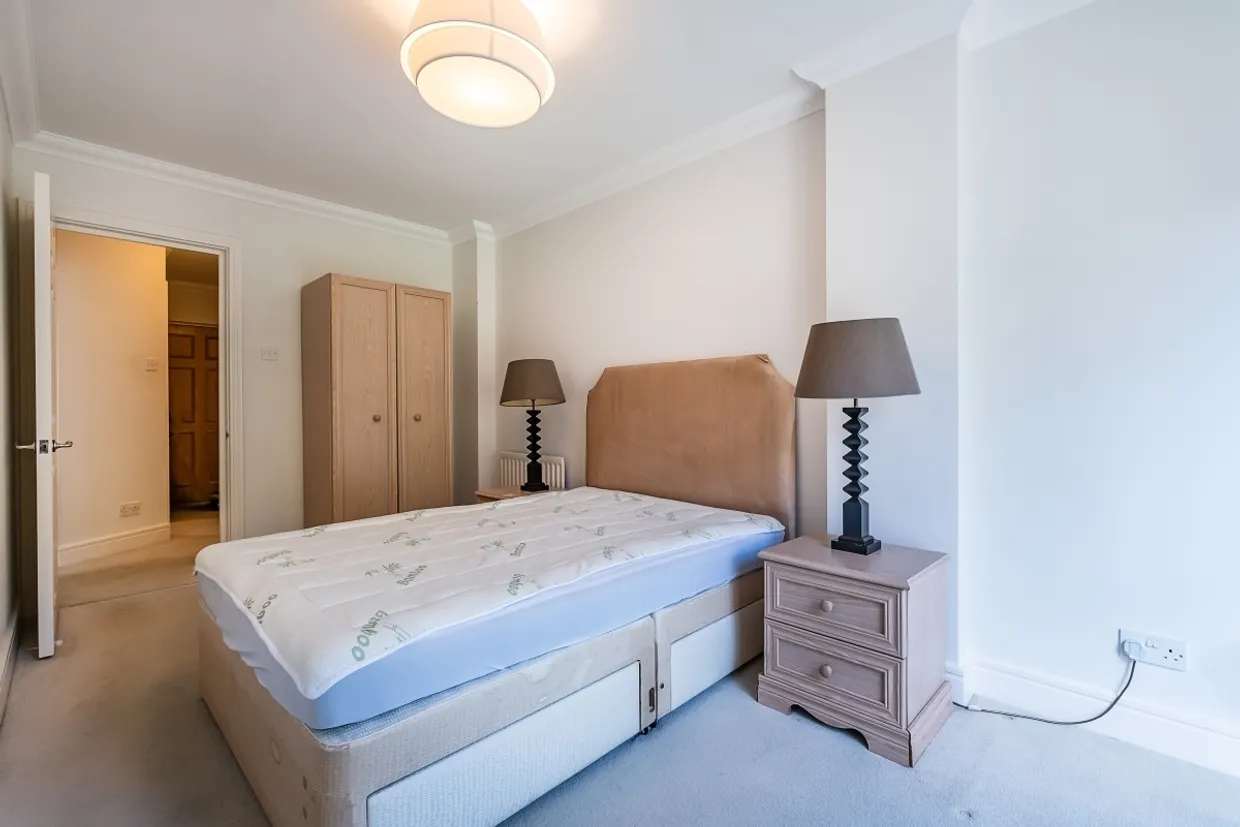 Medway Street London SW1P photo 9