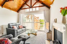 Boathouse Reach Henley-on-Thames RG9 photo 5