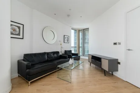Biscayne Avenue, E14