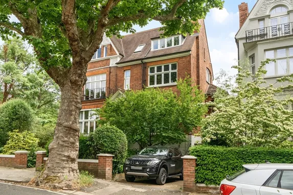 Maresfield Gardens Hampstead NW3