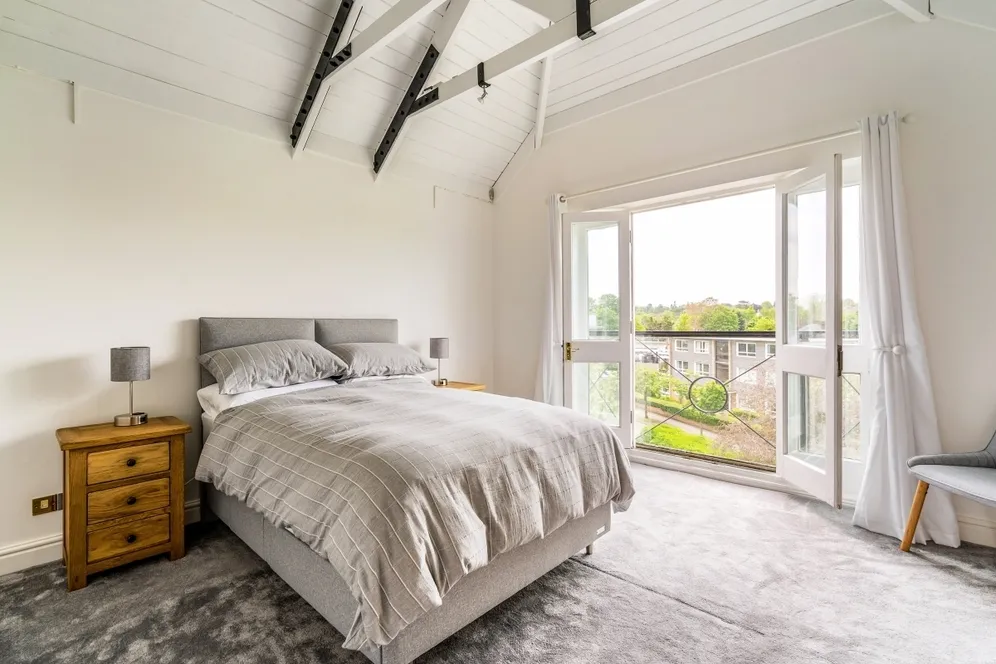 Boathouse Reach Henley-on-Thames RG9 photo 9