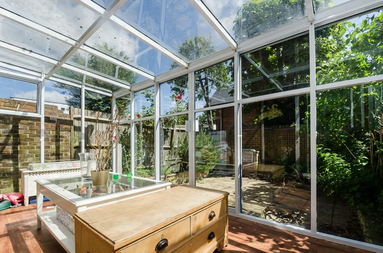 Kingston Lane, Teddington, TW11 photo 9