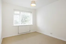 Kingston Lane, Teddington, TW11 photo 11