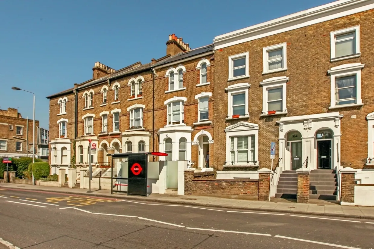 Trinity Road London SW17 photo 9