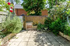 Kingston Lane, Teddington, TW11 photo 13