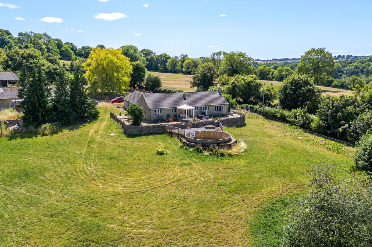 Tetbury Lane, Nailsworth, GL6 photo 1