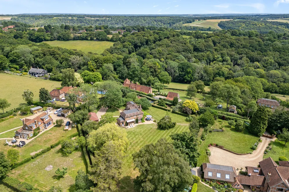 Grays Lane, Ibstone, HP14 photo 23