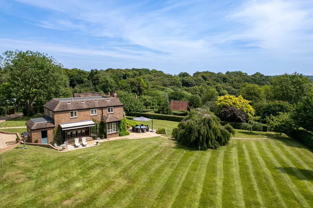 Grays Lane, Ibstone, HP14 photo 25