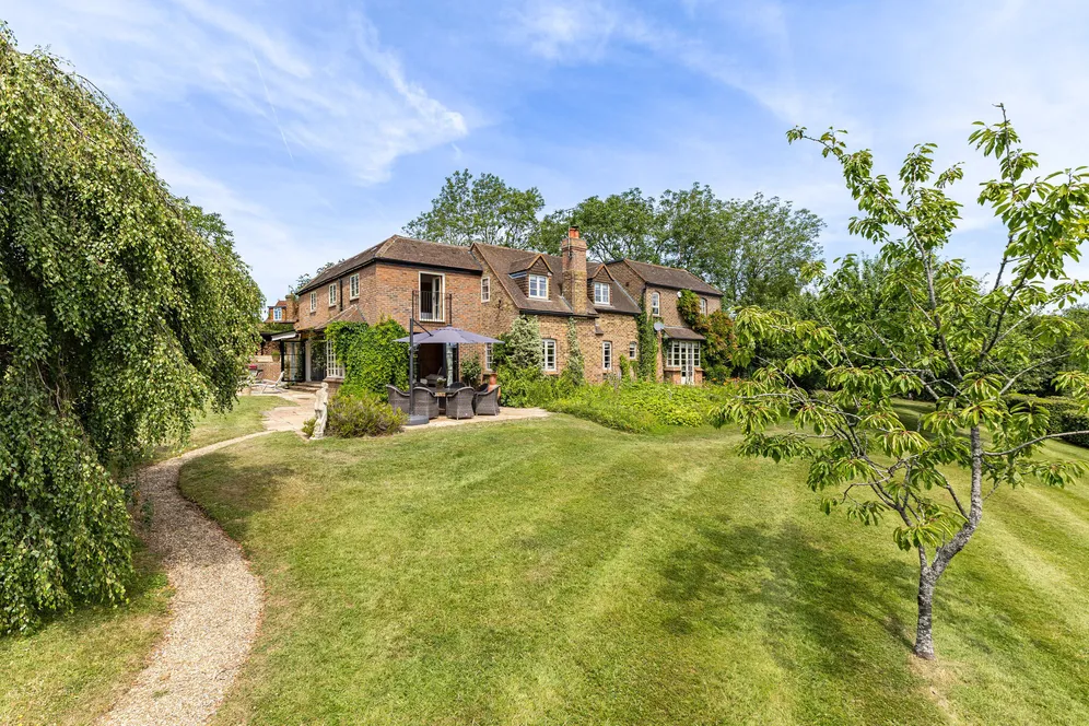 Grays Lane, Ibstone, HP14 photo 26