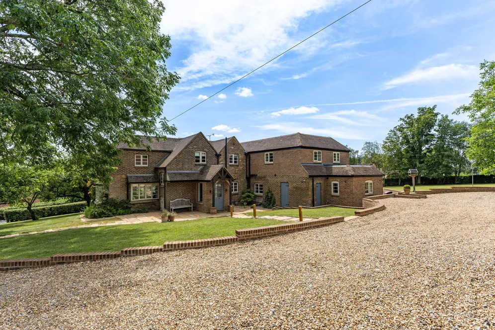 Grays Lane, Ibstone, HP14 photo 30