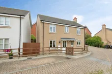 Binyon Way, Royston