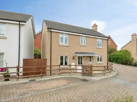 Binyon Way, Royston photo