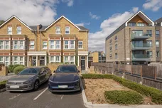 Antoinette Close, Kingston Upon Thames, KT1 photo 1