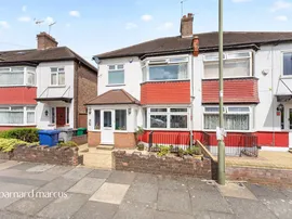 Fernwood Crescent, London photo
