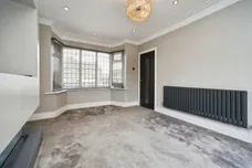 Woodhall Park Crescent East, Stanningley, PUDSEY