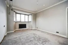 Woodhall Park Crescent East, Stanningley, PUDSEY