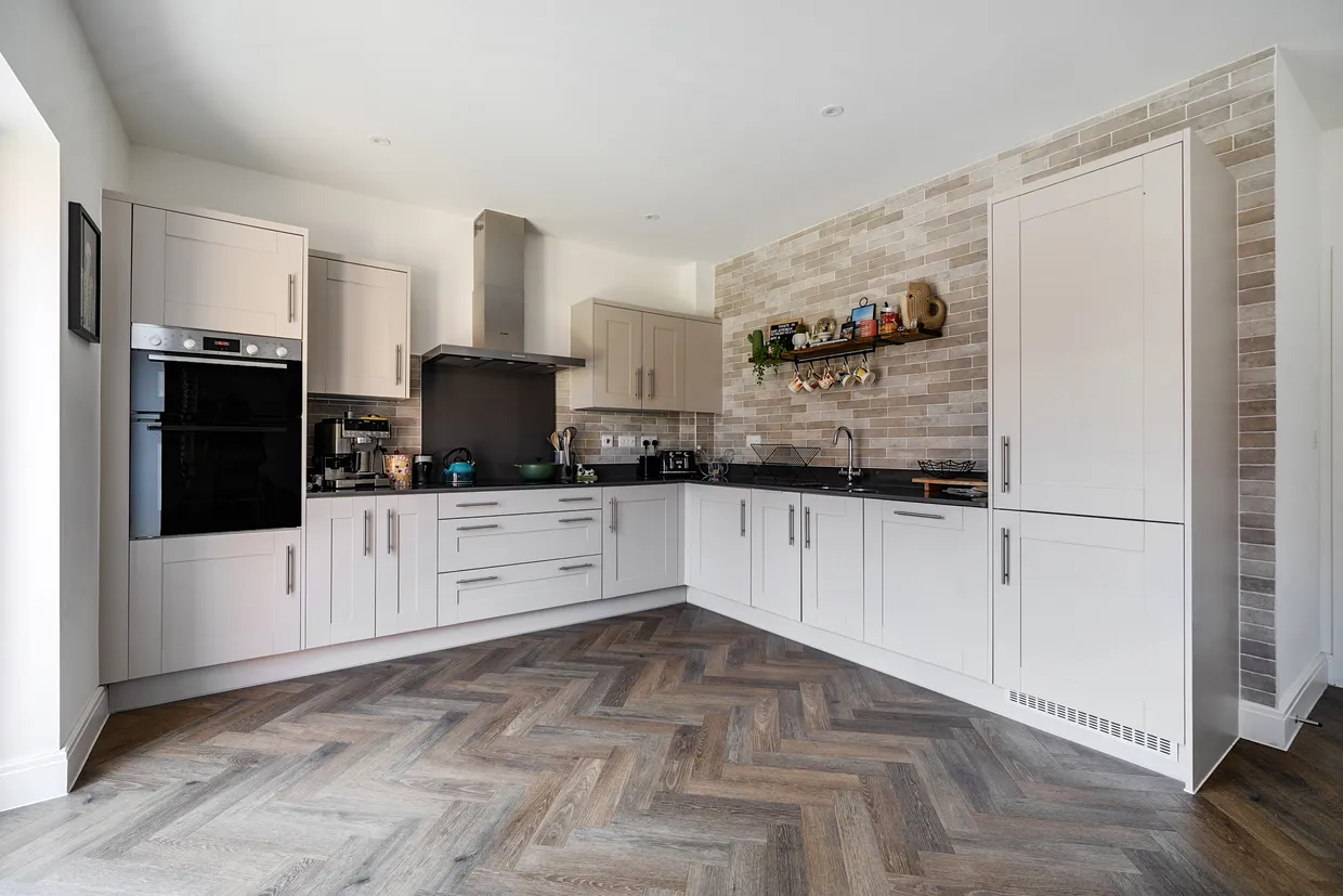 Woodman Close, Stratford-Upon-Avon, CV37 photo 3